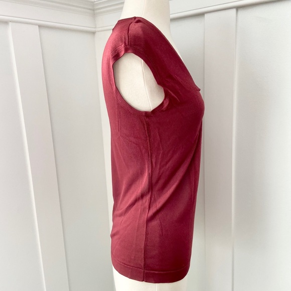 Banana Republic Mesh Knit Top - Picture 2 of 5